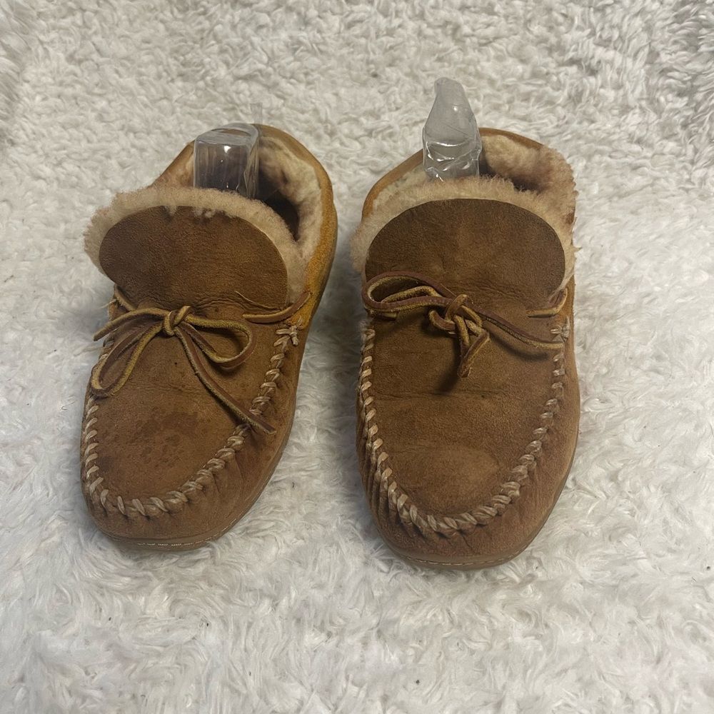 LLBean Men’s leather Suede tan Moccasin Slippers shearling lining SZ10M